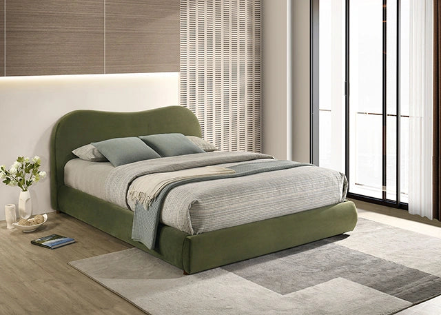 Grimsby E.King Bed