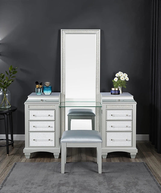 Galea Vanity w/ Stool
