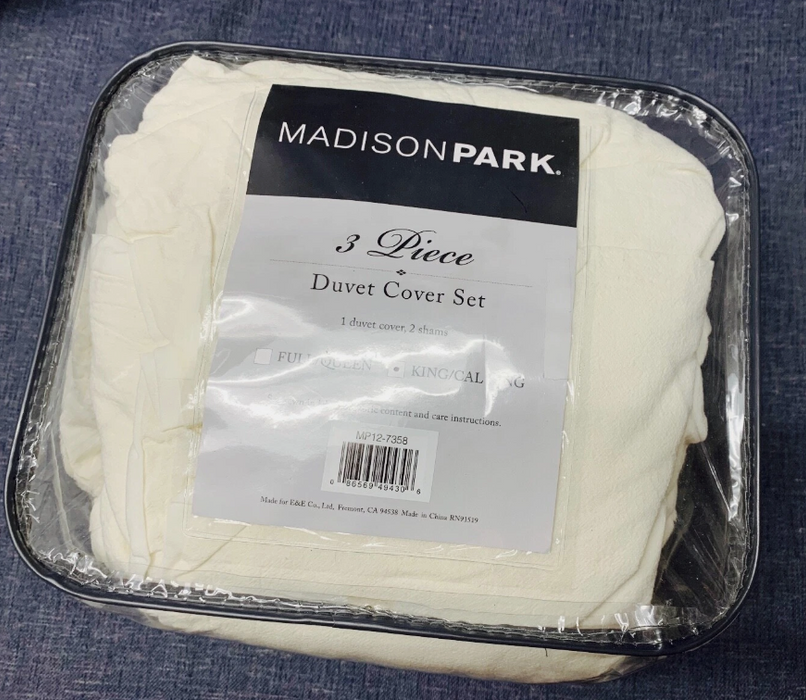 Madison Park 3 Piece Duvet Cover Set (+ 2 Shams) in Ivory King /California King
