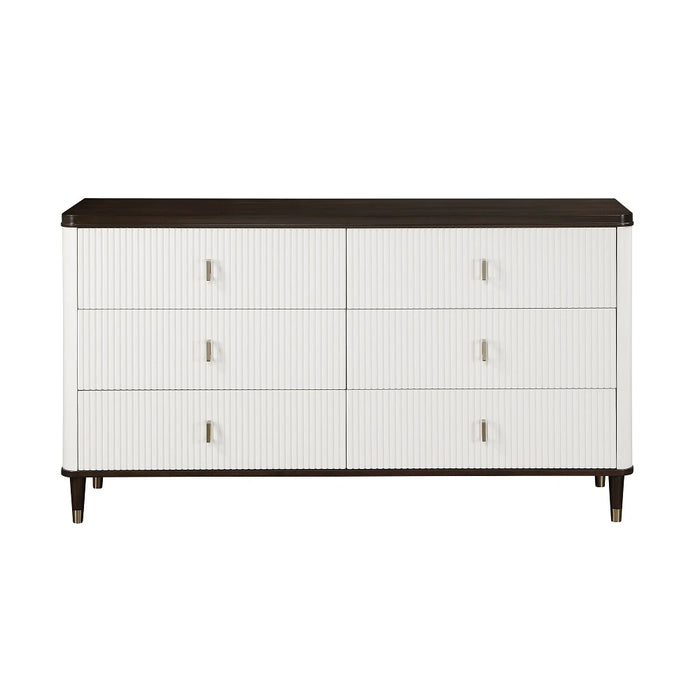 Dresser w/Jewelry Tray