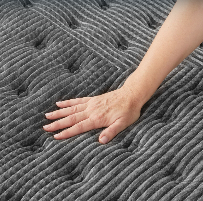 BEAUTYREST BLACK B-Class EXTRA FIRM Queen size