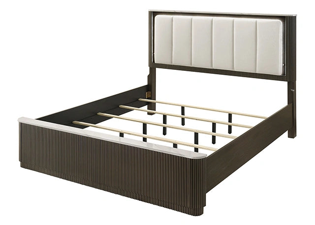 Lantrisant E.King Bed