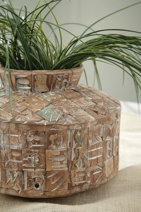 Meltland Vase