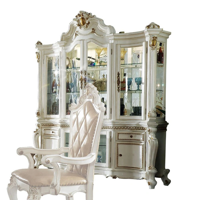 Buffet & Hutch