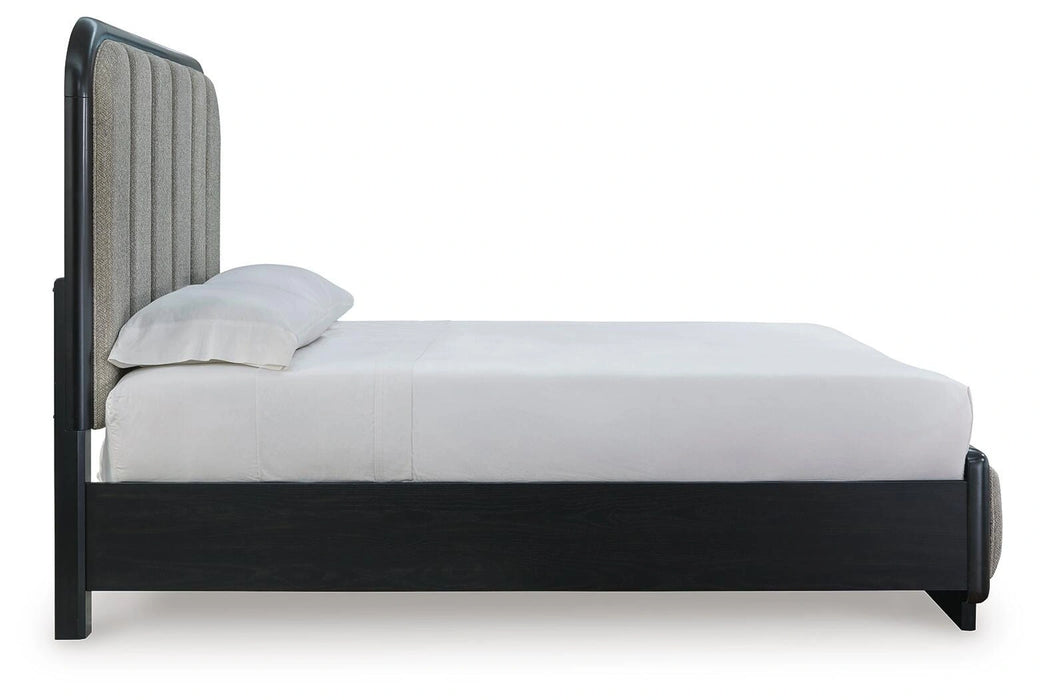 Rowanbeck Upholstered Bed