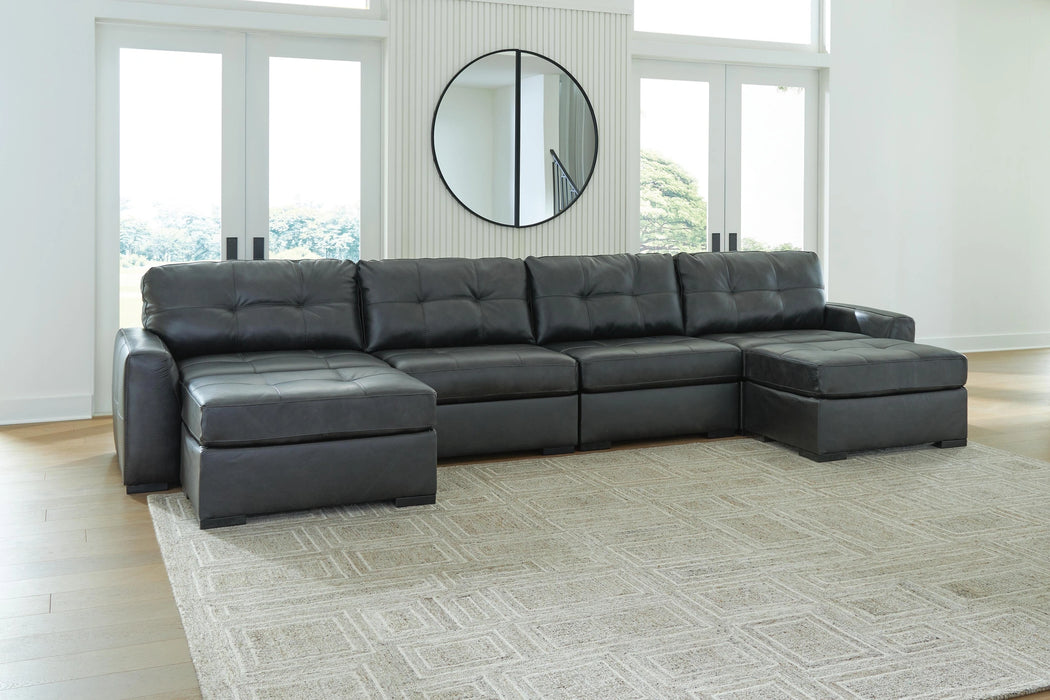 Brindley Pier Living Room Set