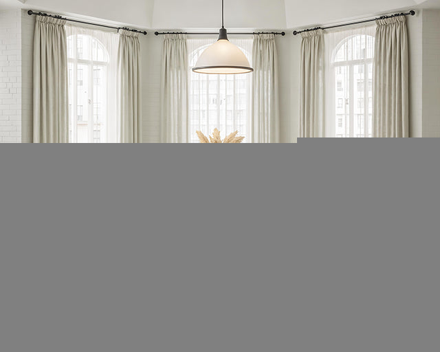 Tottenham 48" Round Table