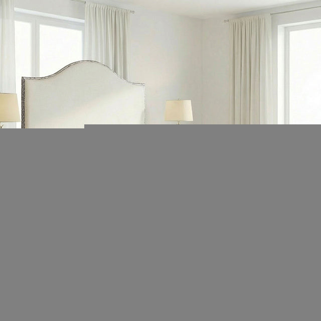 Vilna E.King Bed